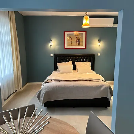 Bed & Breakfast Blue