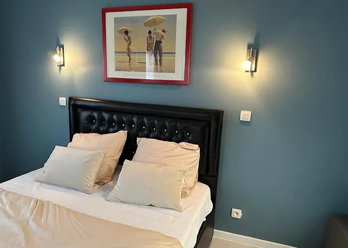 Blue Bed & Breakfast