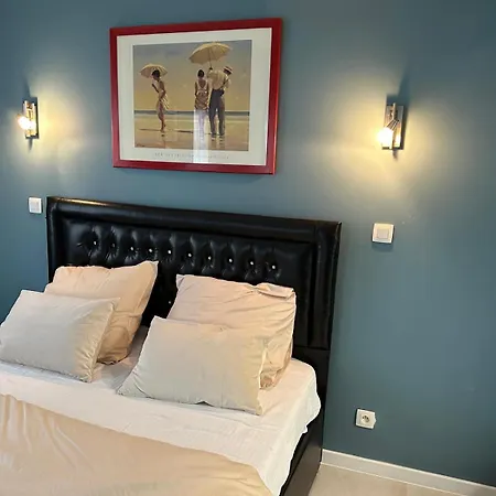 Blue Bed & Breakfast